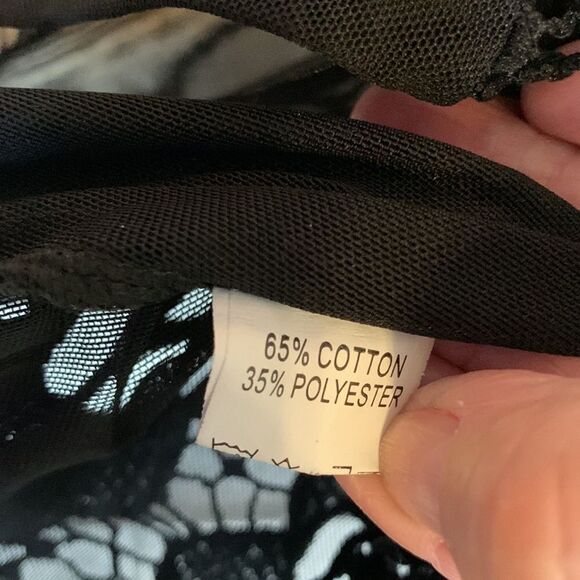 YAHAO Large/XL lace top with front lining. NWOT - Picture 5 of 8